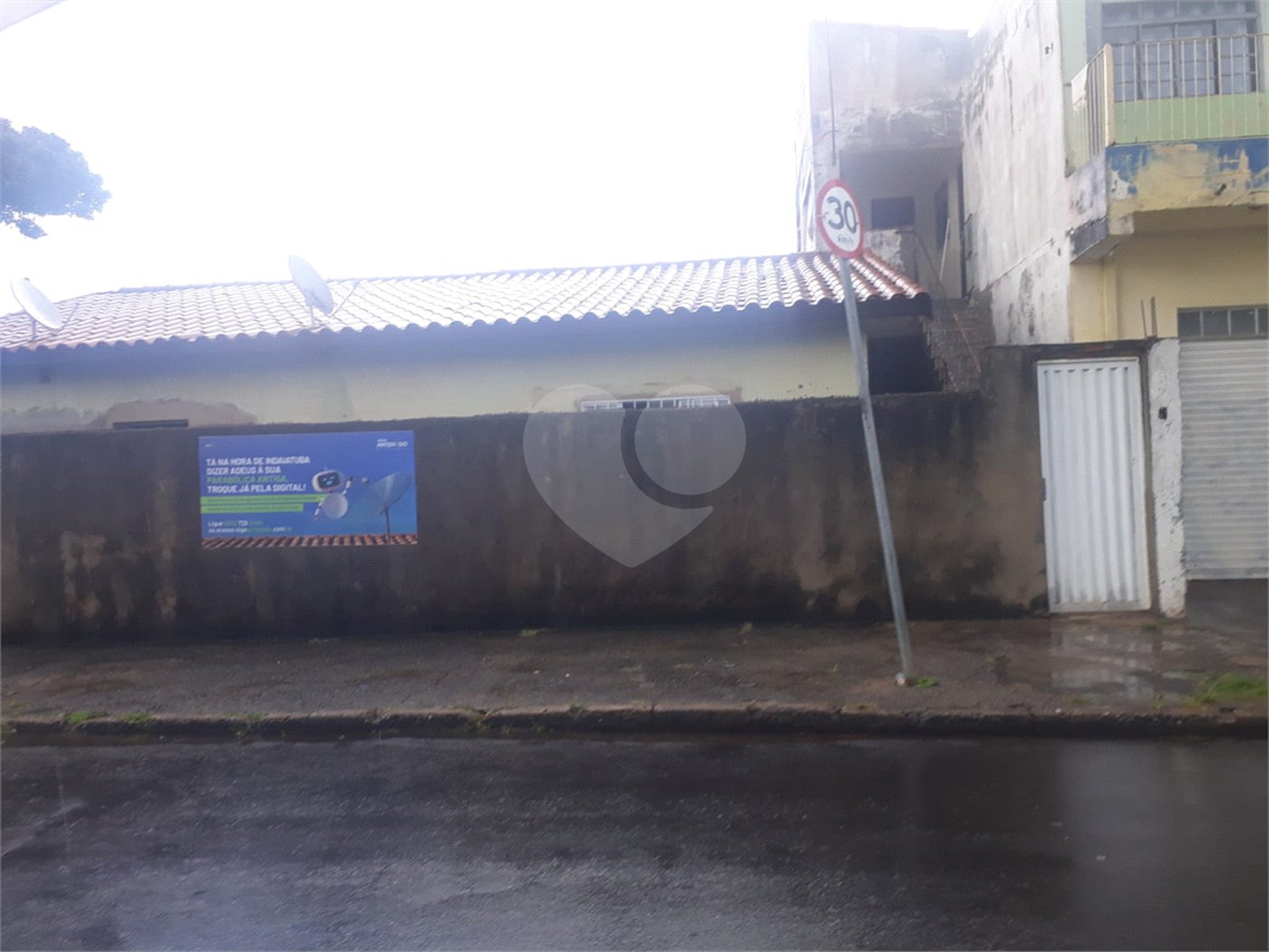 Casa de Vila à venda com 4 quartos, sendo 1 suíte,  em Jardim Morada do Sol, Indaiatuba, SP