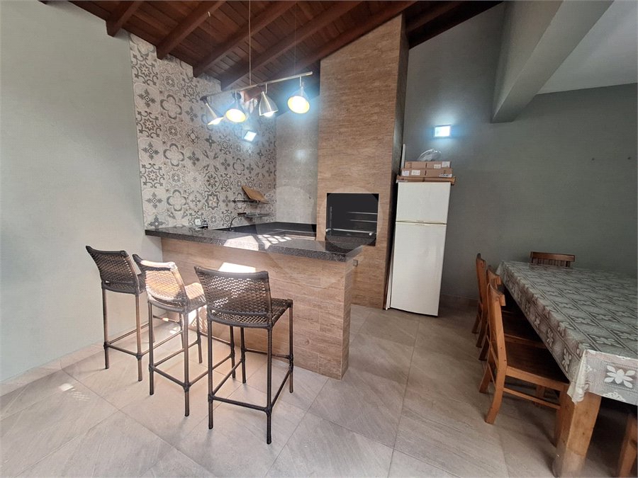 Casa à venda com 3 quartos, sendo 1 suíte, em Vila de Vecchi, Jundiaí, SP