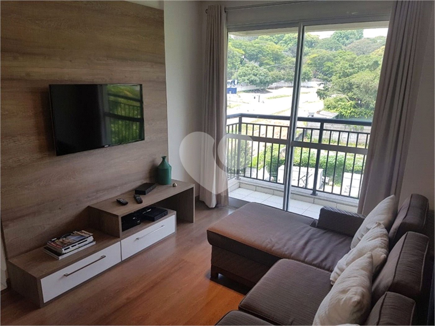 Apartamento à venda com 1 suíte em Jardim Leonor, São Paulo, SP