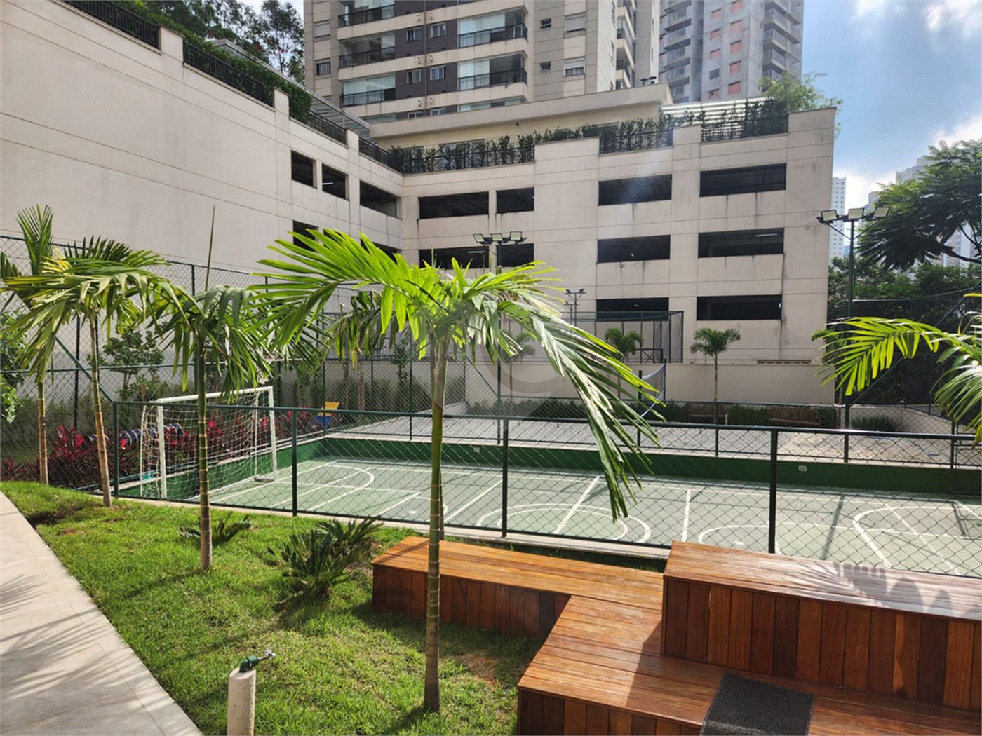 Apartamento à venda com 2 suítes em Vila Andrade, São Paulo, SP