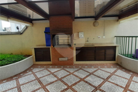 Apartamento à venda com 3 quartos, sendo 1 suíte, em Campo Belo, São Paulo, SP