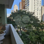 Apartamento à venda com 3 quartos, sendo 1 suíte,  em Itaim Bibi, São Paulo, SP
