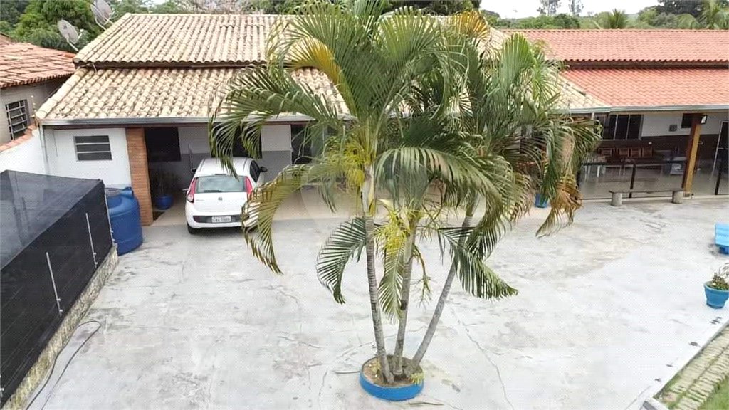 Chácara à venda com 4 quartos, sendo 2 suítes, em João Jabour, Salto, SP
