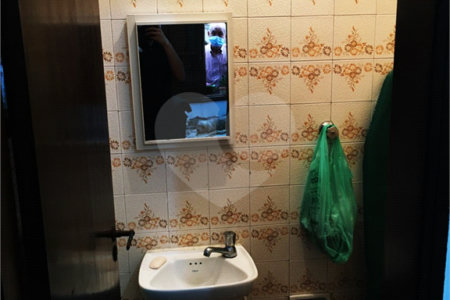 Sobrado à venda com 4 quartos, sendo 1 suíte,  em Vila Gomes, São Paulo, SP