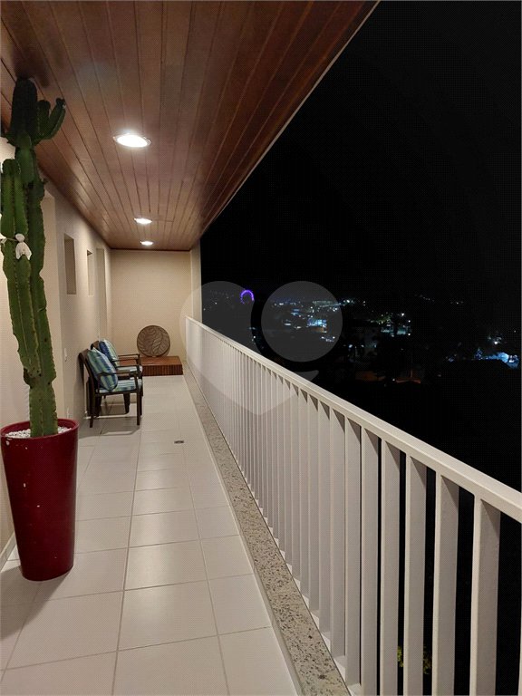Apartamento à venda com 3 suítes em Itaguá, Ubatuba, SP