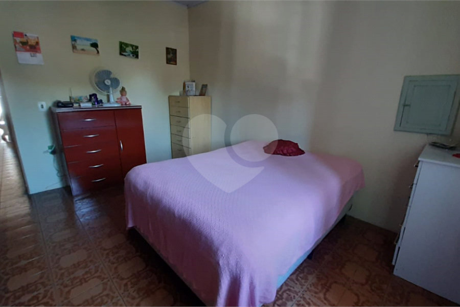 Sobrado à venda com 2 quartos em Horto, São Paulo, SP