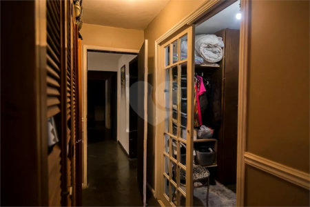 Casa à venda com 6 quartos, sendo 5 suítes,  em Vila do Encontro, São Paulo, SP