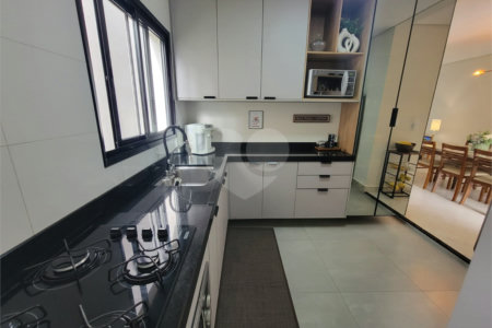 Casa à venda com 3 suítes no condomínio Villaggio Maranello, Vinhedo - SP