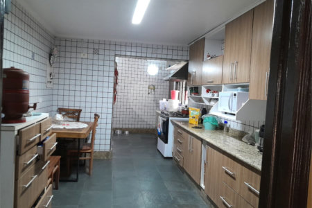 Sobrado à venda com 6 quartos, sendo 3 suítes, em Rolinópolis, São Paulo, SP