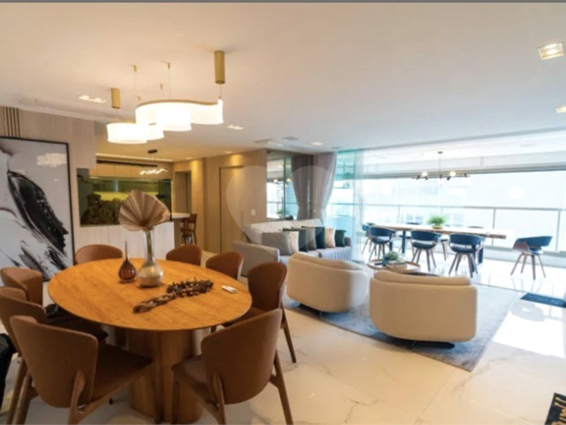 Apartamento à venda com 3 suítes em Vila Clementino, São Paulo, SP