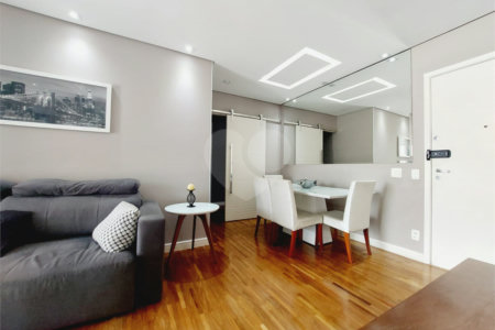 Apartamento à venda com 2 quartos, sendo 1 suíte, em Vila Anastácio, São Paulo, SP