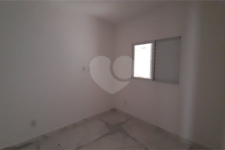 Casa à venda com 2 quartos no condomínio Residencial Luta, São Paulo - SP
