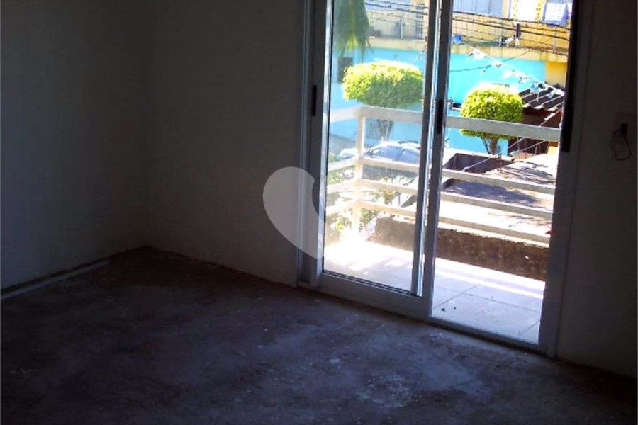 Sobrado à venda com 3 quartos, sendo 1 suíte, em Tremembé, São Paulo, SP