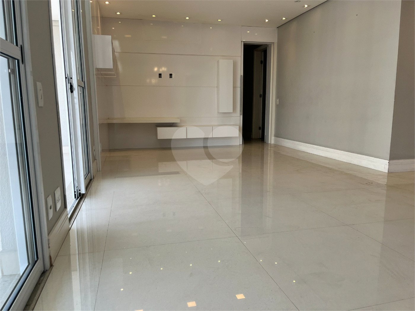 Apartamento à venda com 3 suítes em Mooca, São Paulo, SP
