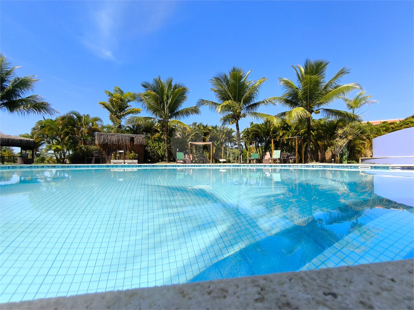 Apartamento à venda com 2 quartos, sendo 1 suíte, em Praia do Mutá, Porto Seguro, BA