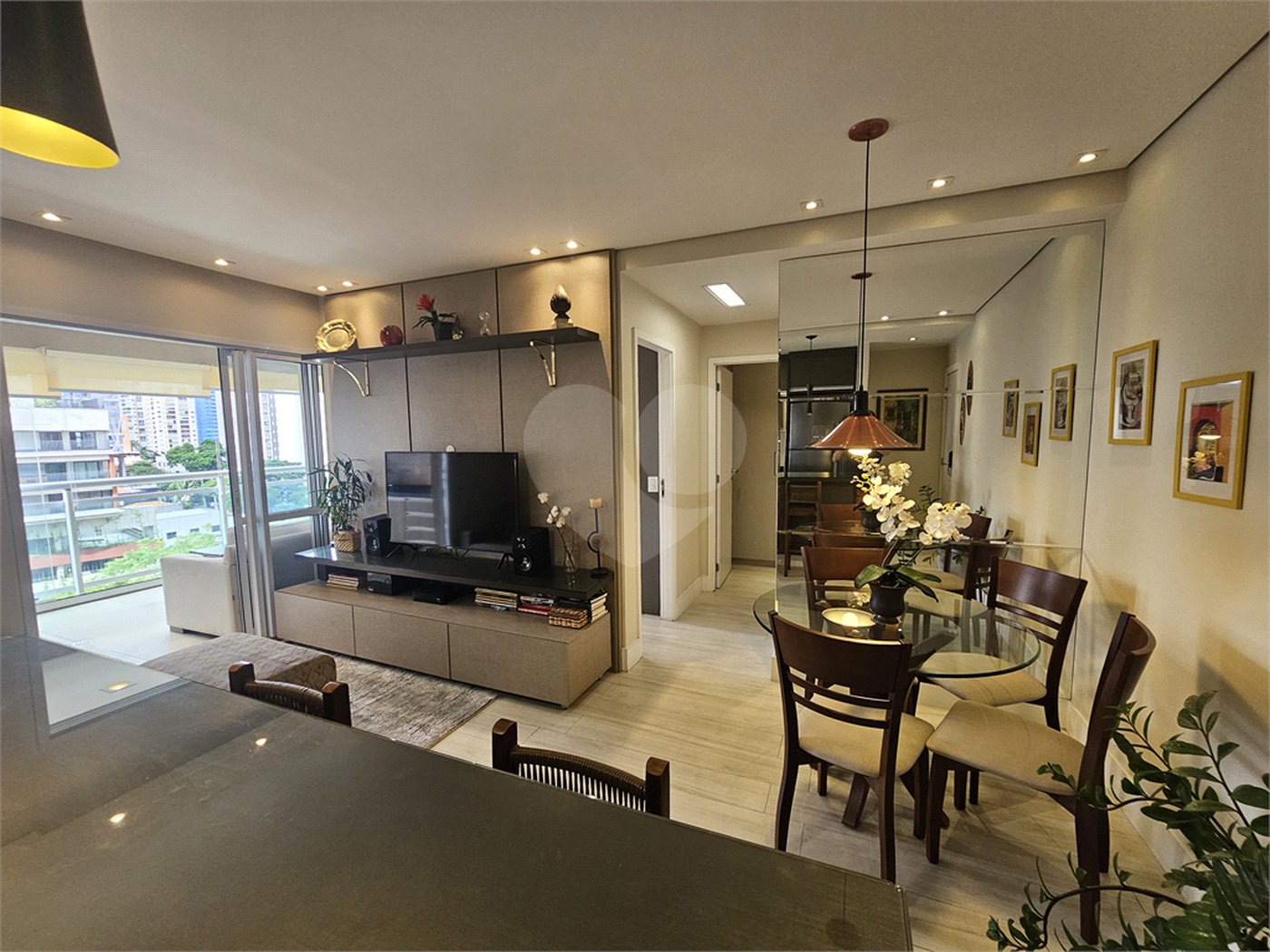 Apartamento para alugar com 2 quartos, sendo 1 suíte,  em Jardim das Acácias, São Paulo, SP