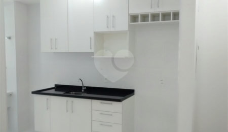 Apartamento à venda com 2 quartos, sendo 1 suíte,  em Independência, São Bernardo do Campo, SP