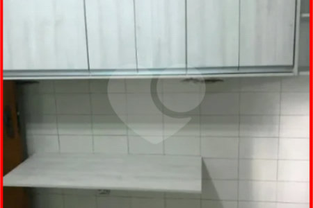 Sobrado à venda com 3 quartos, sendo 1 suíte, em Ferreira, São Paulo, SP