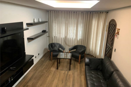 Casa à venda com 3 quartos, sendo 1 suíte, em Vila Fátima, Guarulhos, SP