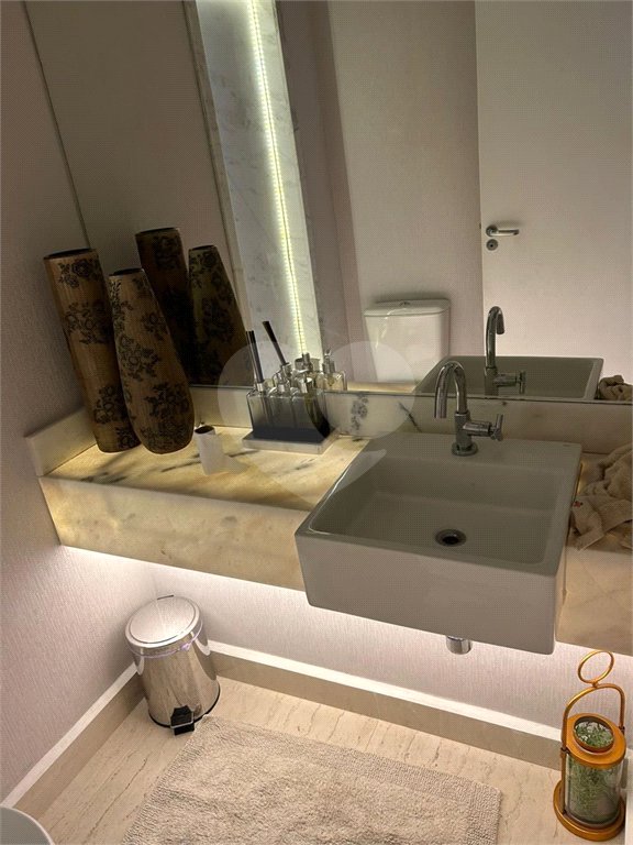 Apartamento à venda com 3 quartos, sendo 1 suíte, em Vila Anastácio, São Paulo, SP