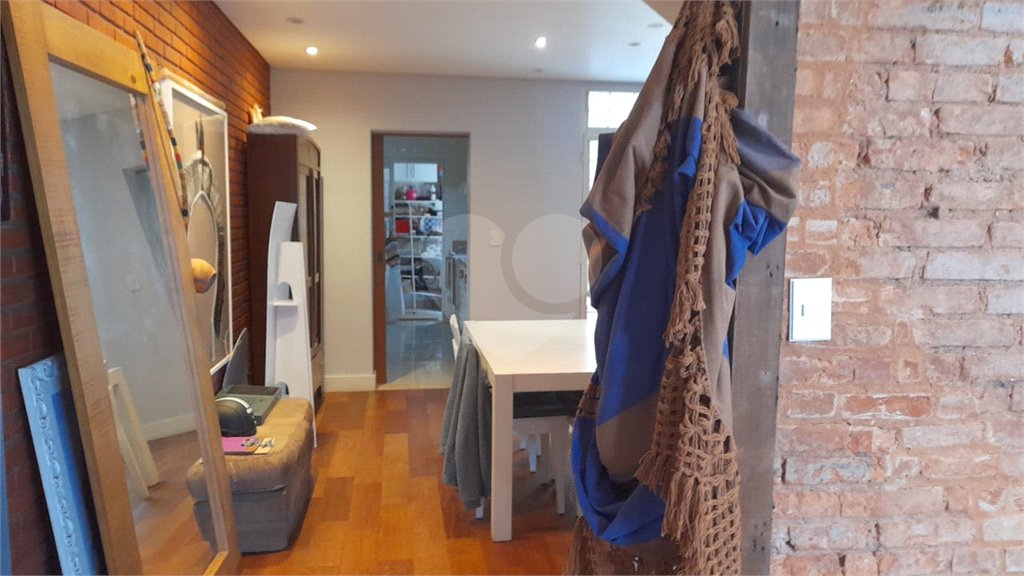 Casa de Vila à venda com 3 quartos em Vila Mariana, São Paulo, SP