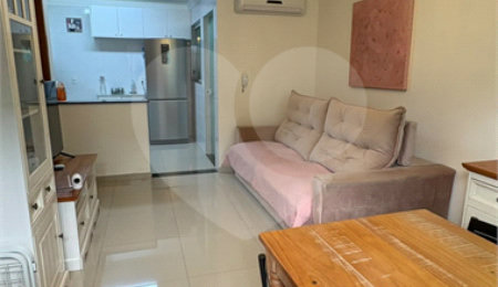 Casa à venda com 2 suítes no condomínio Santana, São Paulo - SP