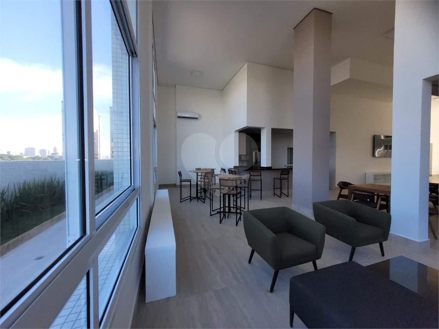 Apartamento à venda ou para alugar com 2 suítes em Tatuapé, São Paulo, SP