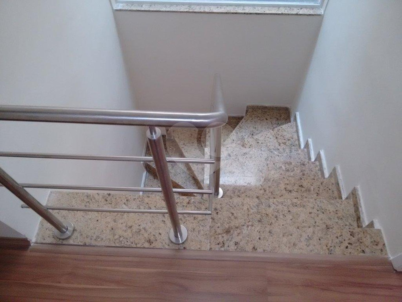 Sobrado à venda com 3 quartos, sendo 1 suíte, em Vila Nivi, São Paulo, SP