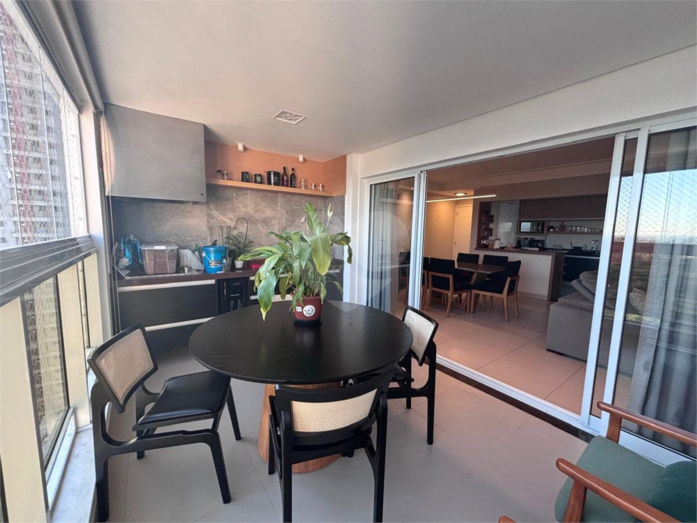 Apartamento à venda com 3 suítes em Parque Campolim, Sorocaba, SP