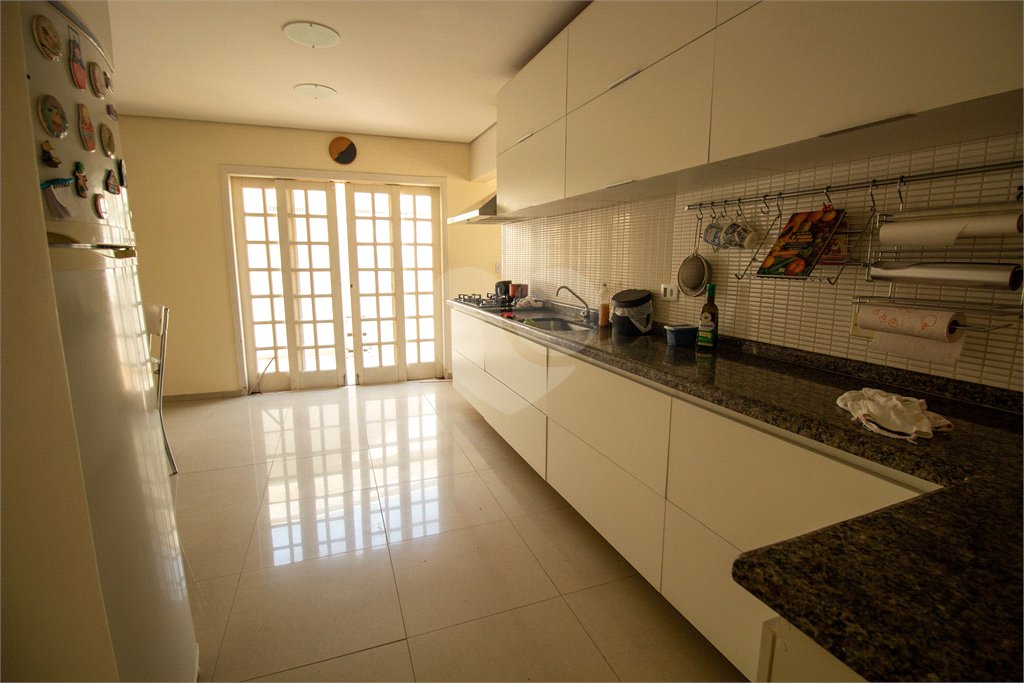 Casa à venda com 4 quartos, sendo 1 suíte, em Santa Luzia, Alumínio, SP