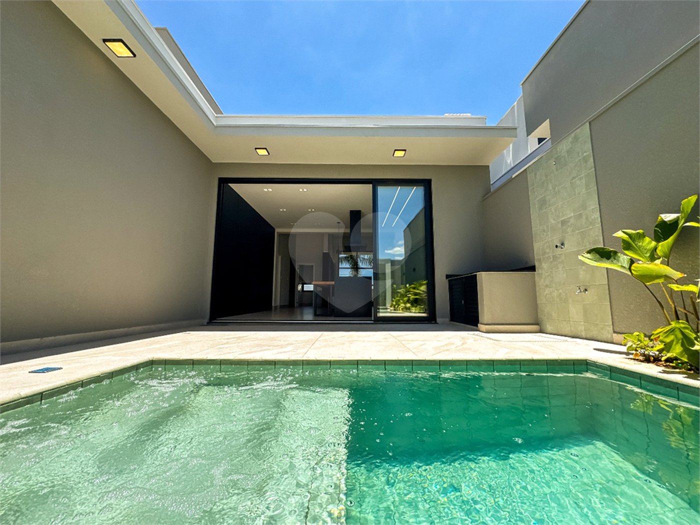 Casa à venda com 3 suítes no condomínio Jardim Residencial Dona Maria Candida, Indaiatuba - SP