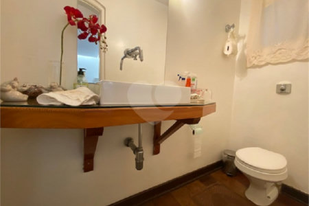 Apartamento à venda com 3 quartos, sendo 1 suíte, em Itaim Bibi, São Paulo, SP
