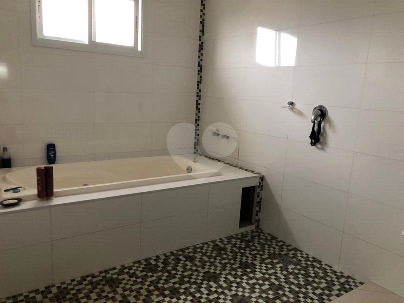 Casa à venda com 3 suítes no condomínio Aldeia da Mata, Votorantim - SP