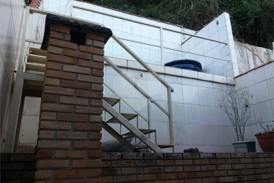 Sobrado à venda com 4 quartos, sendo 1 suíte, em Tremembé, São Paulo, SP