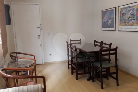 Apartamento à venda com 3 quartos, sendo 1 suíte,  em Pinheiros, São Paulo, SP