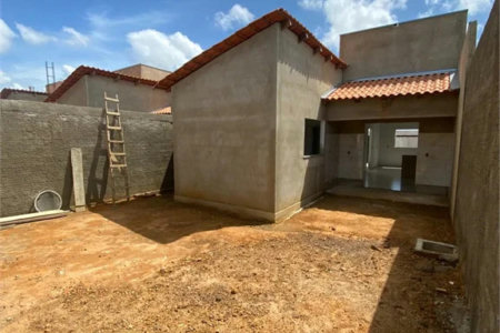 Casa à venda com 2 quartos, sendo 1 suíte,  em Residencial Mont'serrat, Balsas, MA