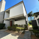 Sobrado para alugar com 5 quartos, sendo 4 suítes, em Jardim Everest, São Paulo, SP