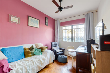 Casa à venda com 5 quartos, sendo 2 suítes, em Alto da Boa Vista, São Paulo, SP