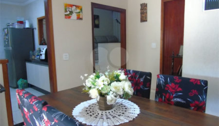 Casa à venda com 2 suítes em Jardim Amanda i, Hortolândia, SP