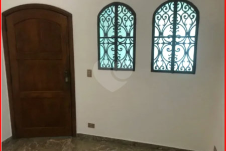 Sobrado à venda com 3 quartos, sendo 1 suíte, em Ferreira, São Paulo, SP