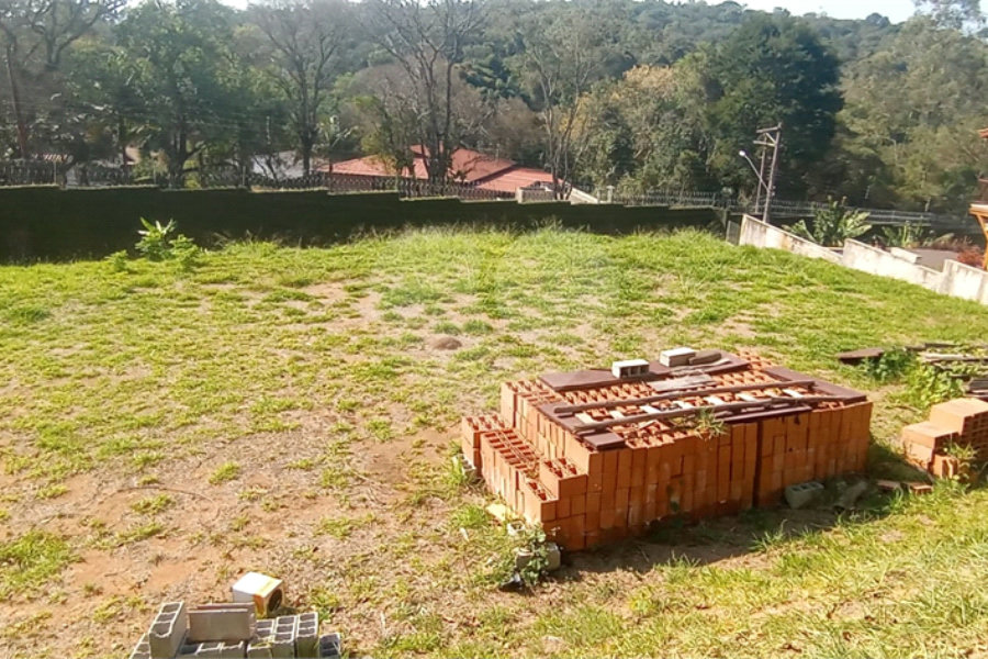 Terreno à venda no condomínio Cantareira, Mairiporã - SP