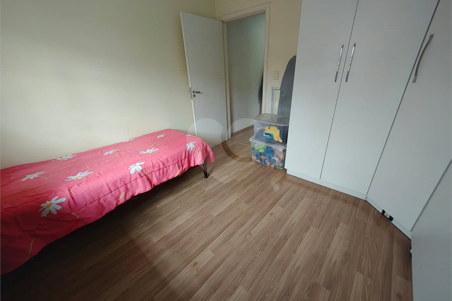 Sobrado à venda com 3 quartos, sendo 1 suíte,  em Tremembé, São Paulo, SP