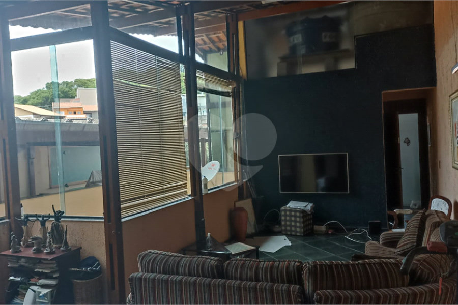 Casa à venda com 4 quartos, sendo 1 suíte, em Vila Guilherme, São Paulo, SP