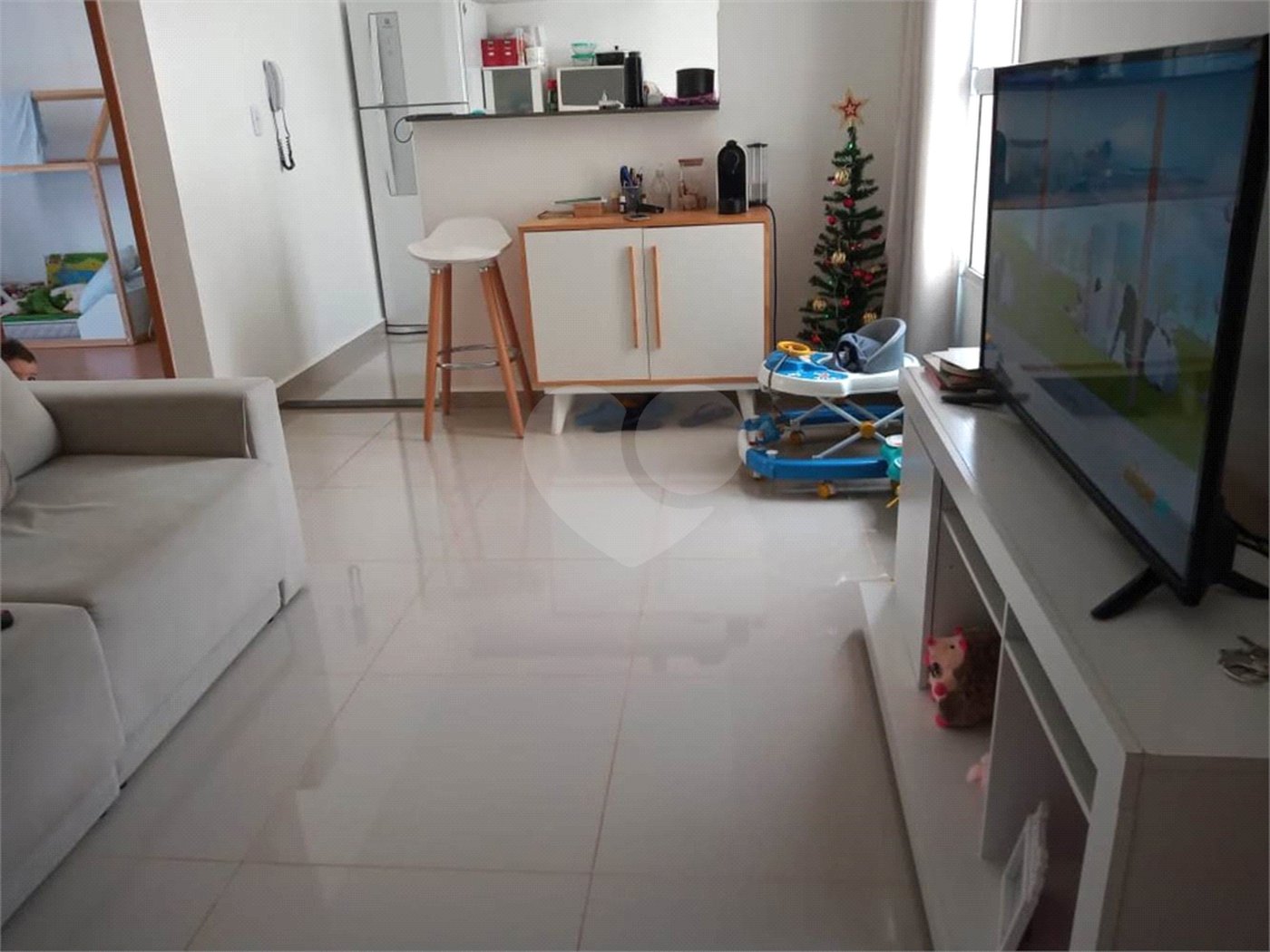 Apartamento com 2 dormitórios