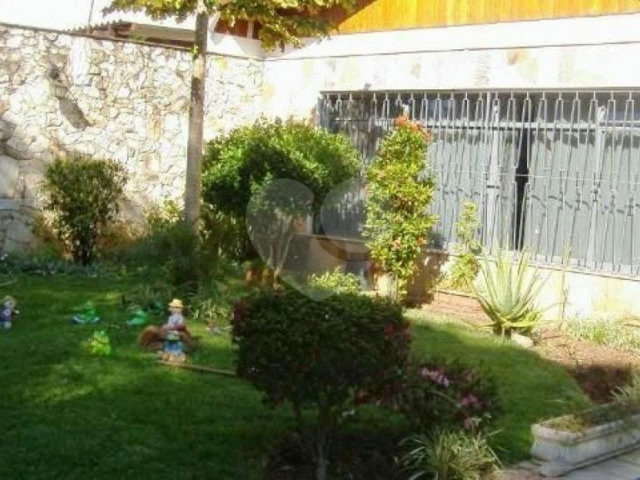 Casa Térrea à venda com 3 quartos, sendo 1 suíte,  em Vila Albertina, São Paulo, SP
