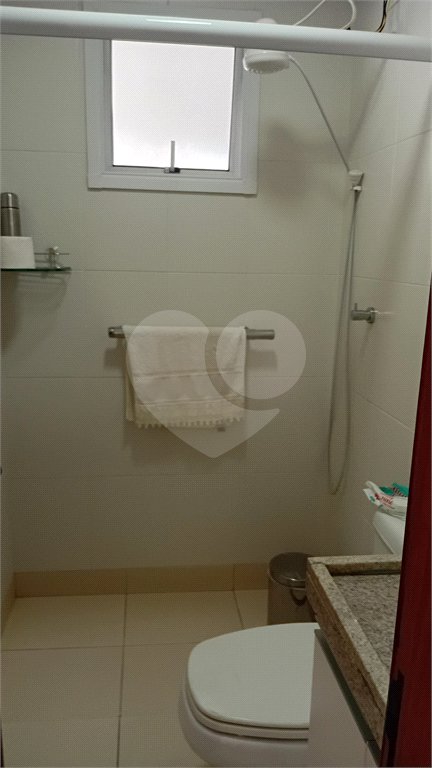 Sobrado à venda com 4 quartos, sendo 2 suítes,  em Vila Gilda, Santo André, SP
