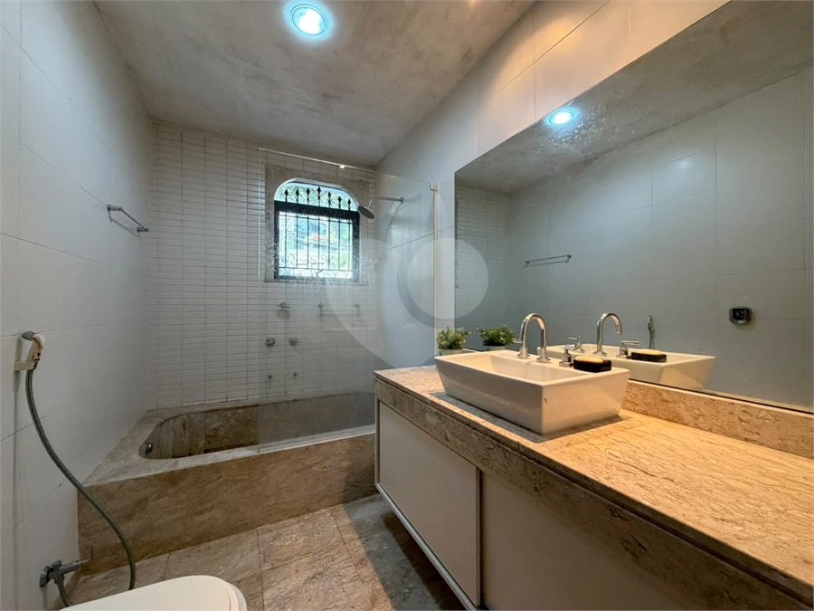 Apartamento à venda com 5 quartos, sendo 3 suítes, em Tijuca, Rio de Janeiro, RJ