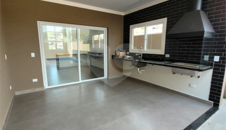 Casa Térrea à venda com 3 suítes em Loteamento Greenfield, Atibaia, SP