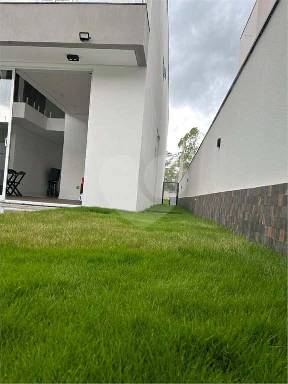 Casa à venda com 4 quartos, sendo 3 suítes,  no condomínio Mosaico Essence - Fase 1, Mogi das Cruzes - SP