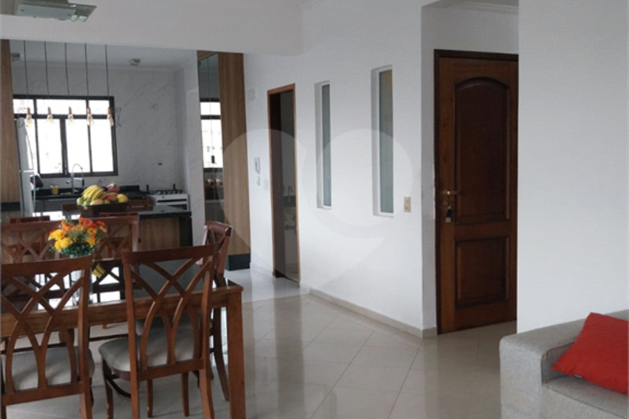 Apartamento à venda com 4 quartos, sendo 1 suíte, em Alto da Lapa, São Paulo, SP